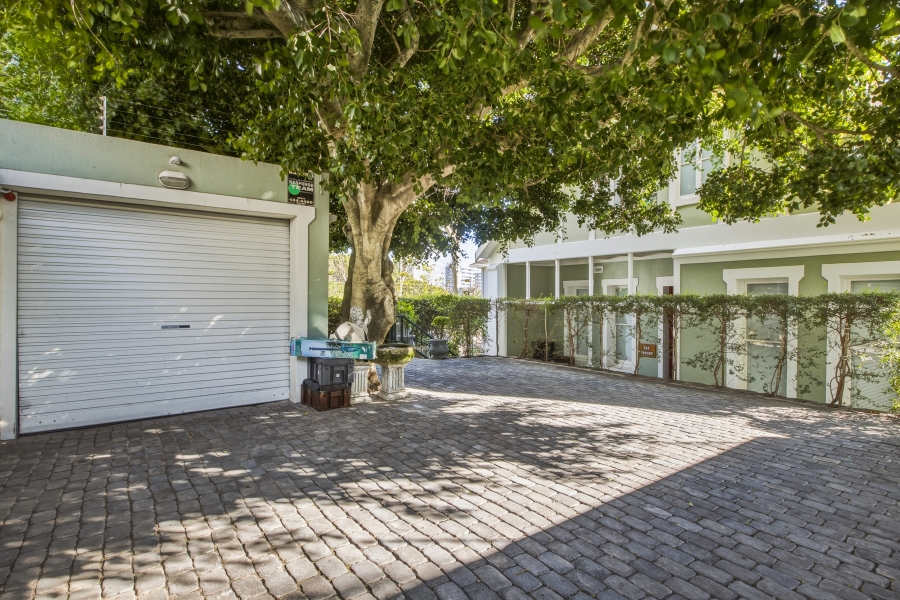 3 Bedroom Property for Sale in Green Point Western Cape